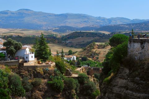 El valle del Guadalevín desde los Jardines de Cuenca